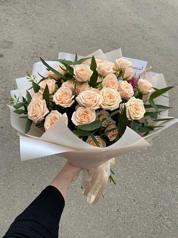 Букет Кремовые розы Латте в Спас-Деменске