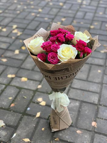 Букет цветов из: Розы в Спас-Деменске